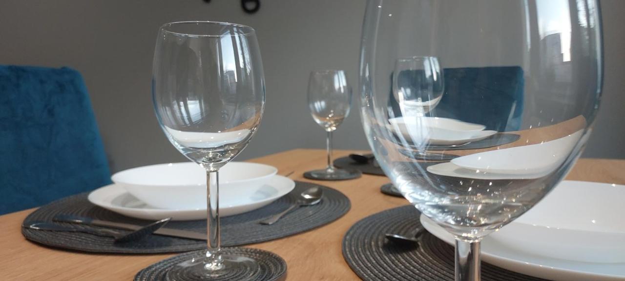 Apartament Mila Lägenhet Malbork Exteriör bild