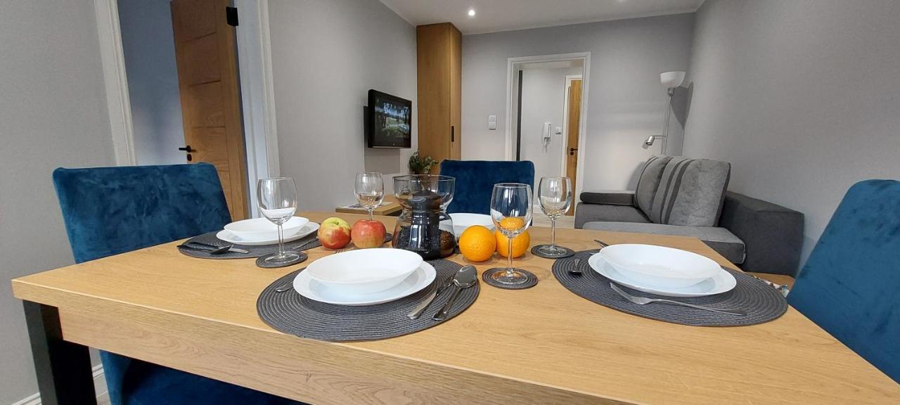 Apartament Mila Lägenhet Malbork Exteriör bild